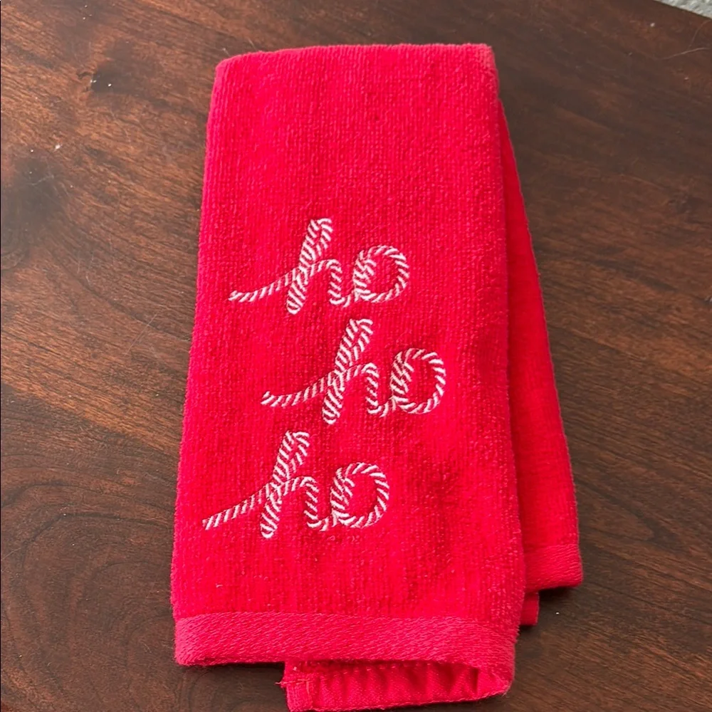 St Nicholas Square Ho Ho Ho fingertip towel NWOT